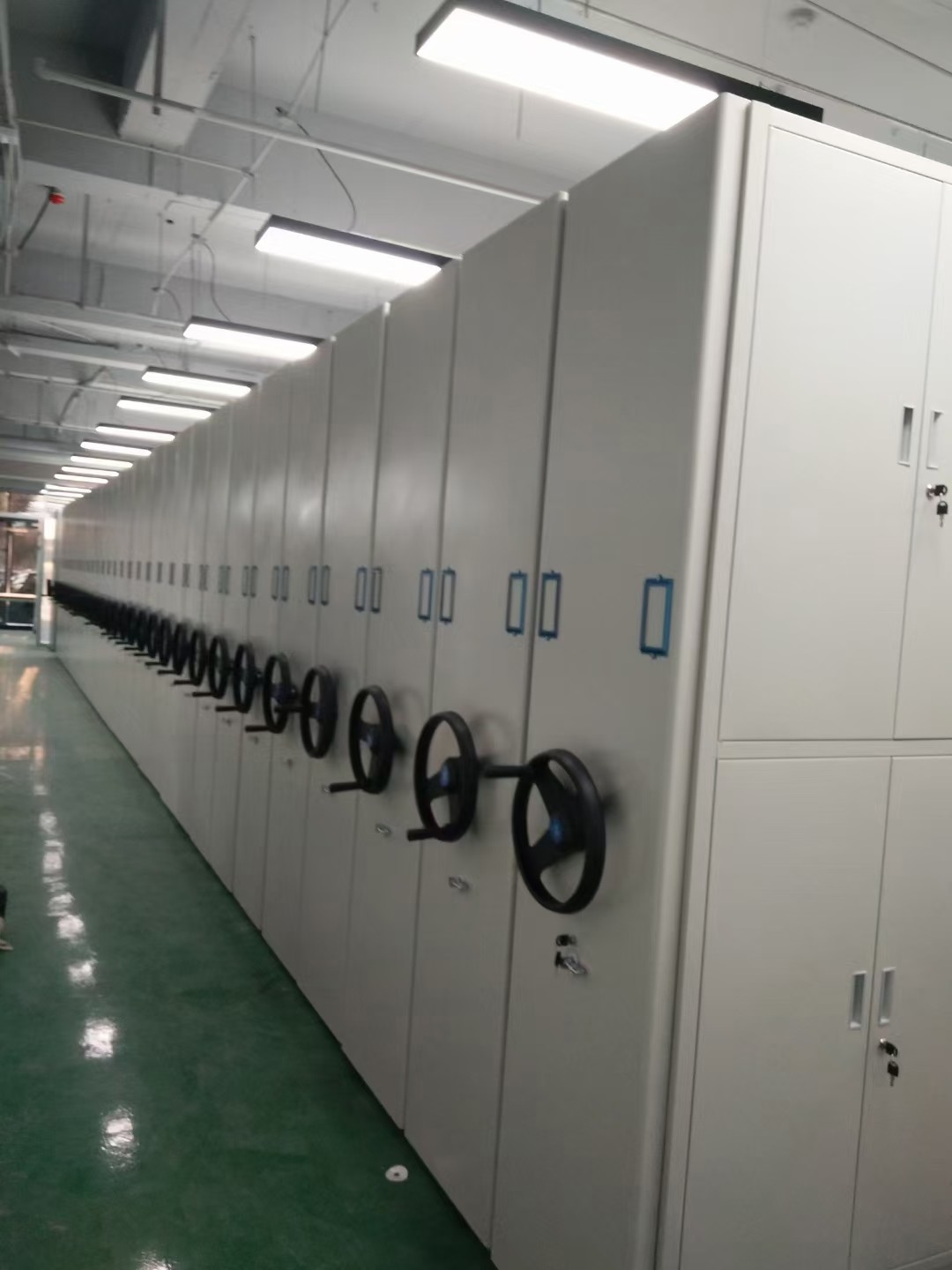 ���C�N�I�ɷ����޹�˾�ܼ��ܰ��b�F��